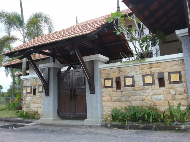ledang heights balinese style bungalow for rent Photo 7